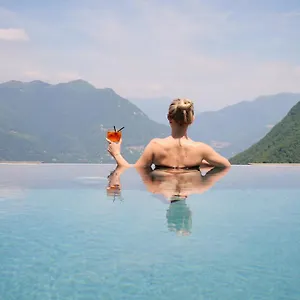 Paradiso بروناتي